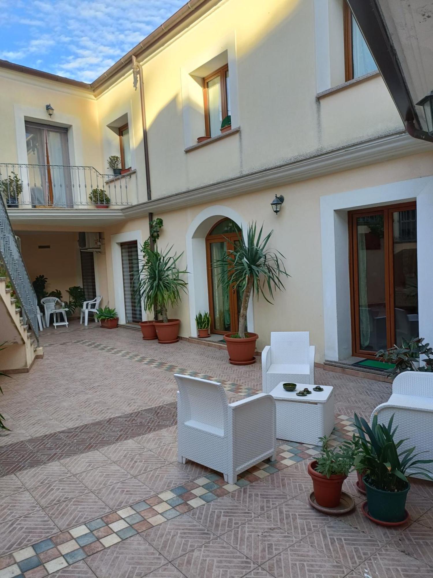 Giarranas House - Apartment With Coutyard Villacidro Exterior foto